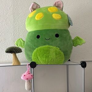 14” Earling bat Mushroom Squishmallow